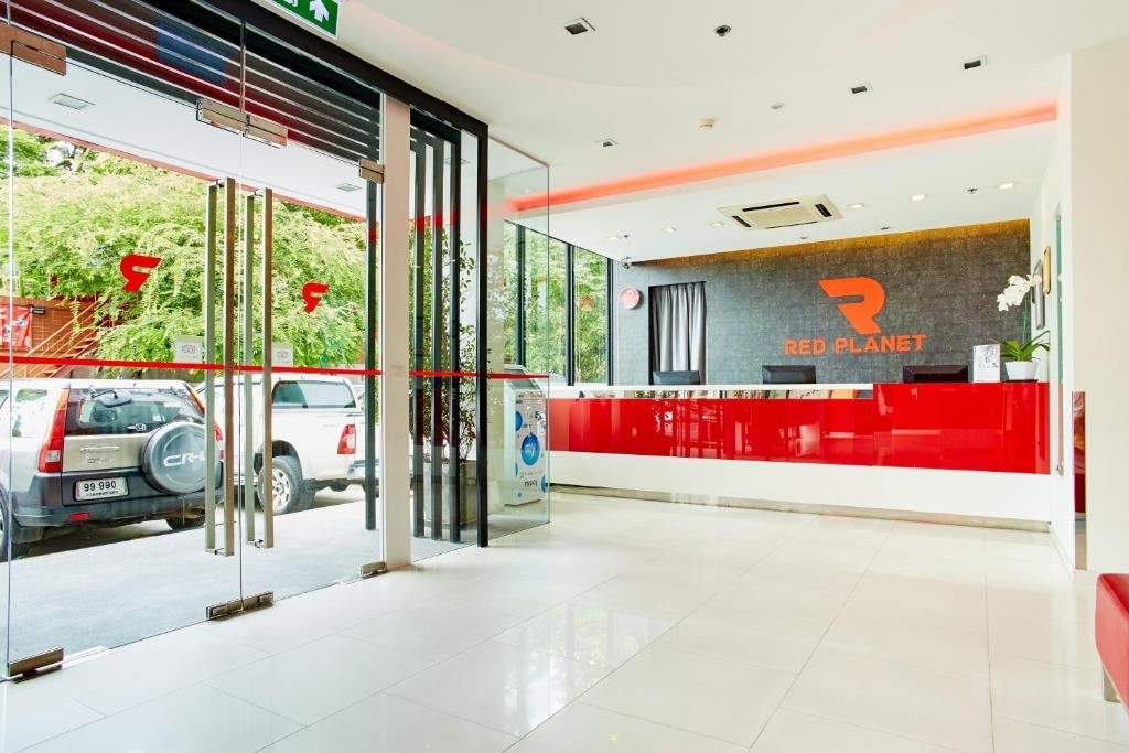 general-main-building