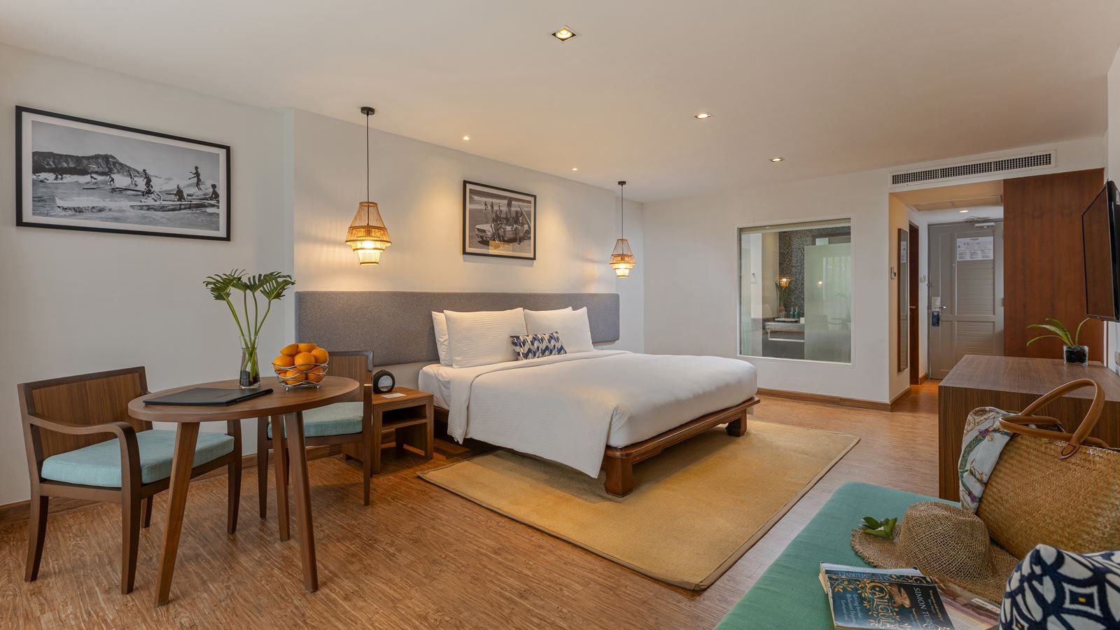 rooms-premier-garden-balcony