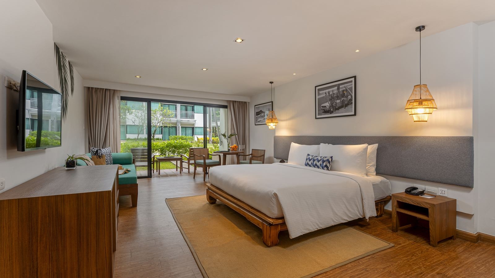 rooms-premier-garden-terrace