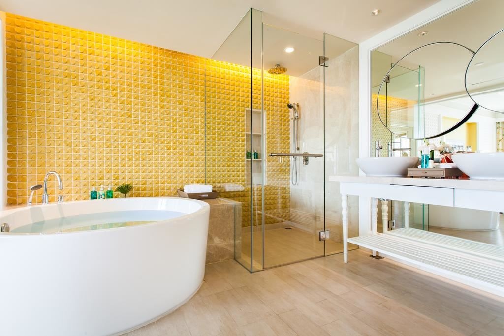 rooms-one-bedroom-suite-pool-view