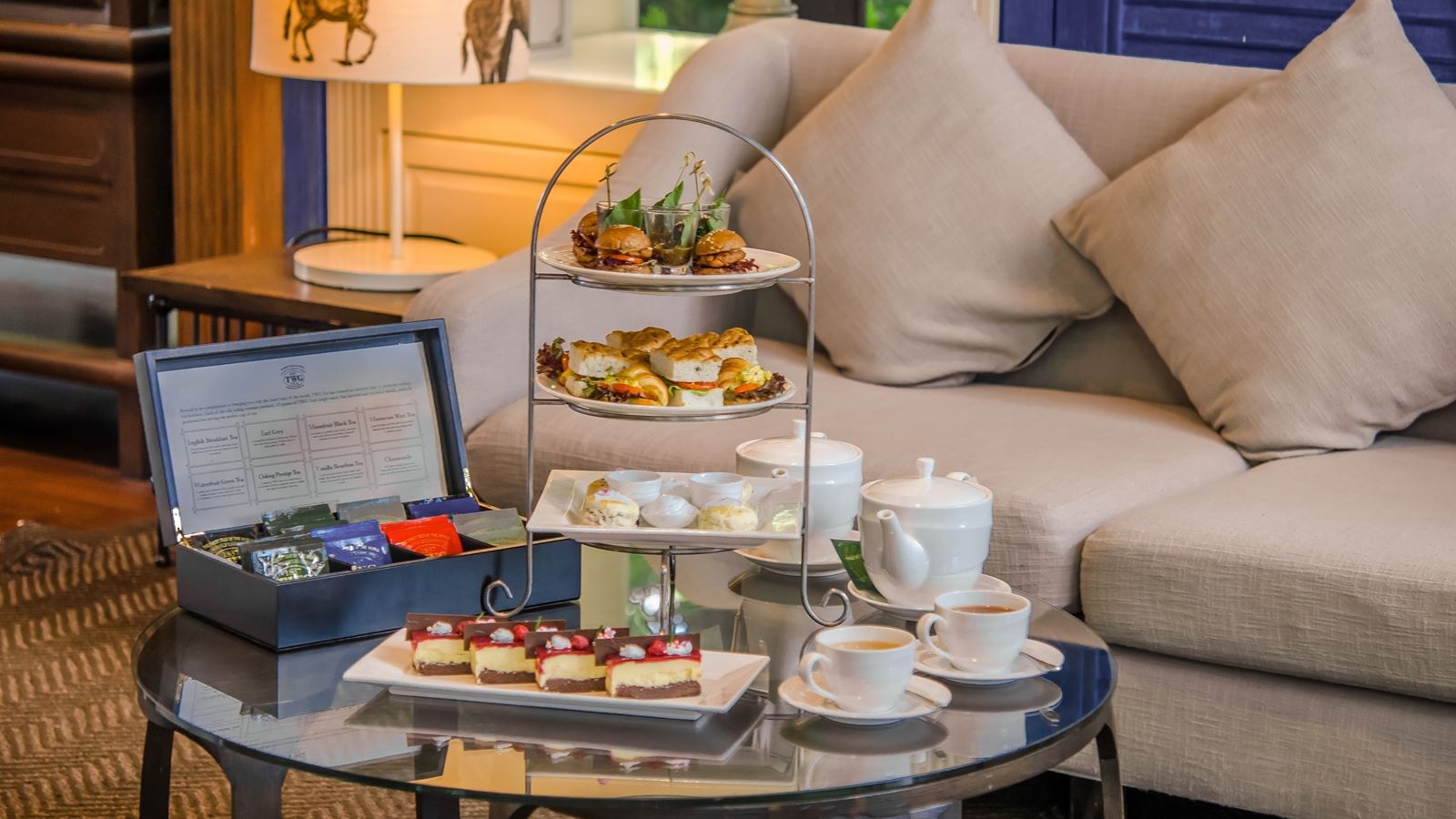 restaurants-reef-deli