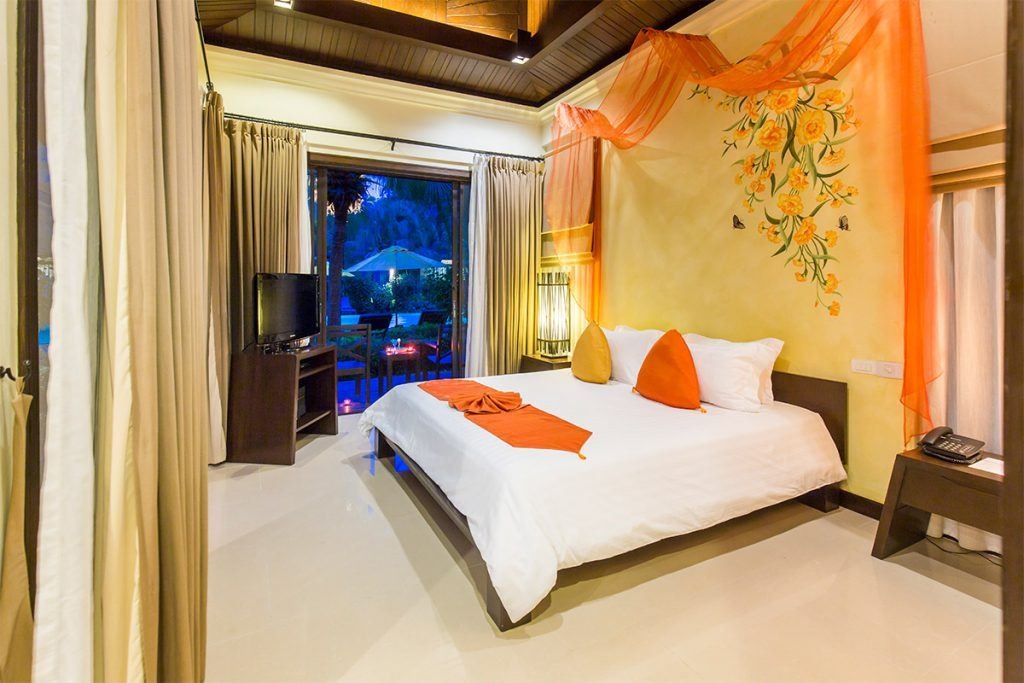 rooms-pool-access-villa