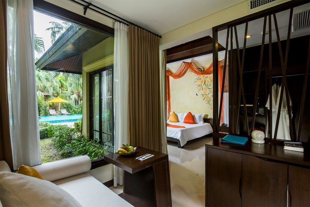 rooms-pool-access-villa