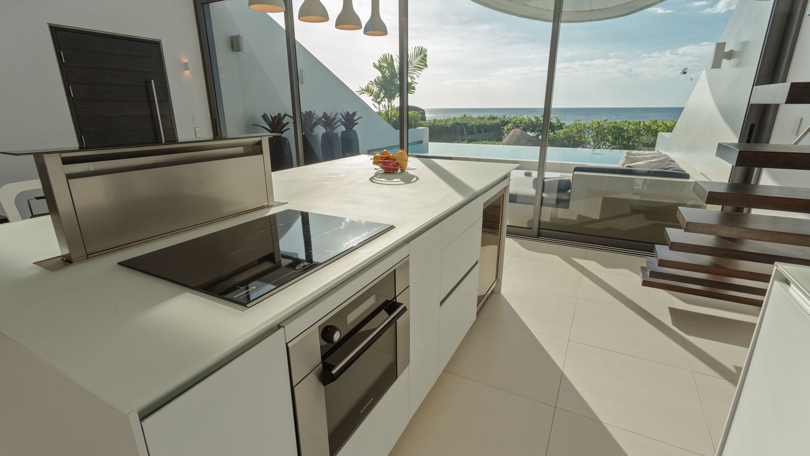 rooms-onebedroom-ocean-pool-loft