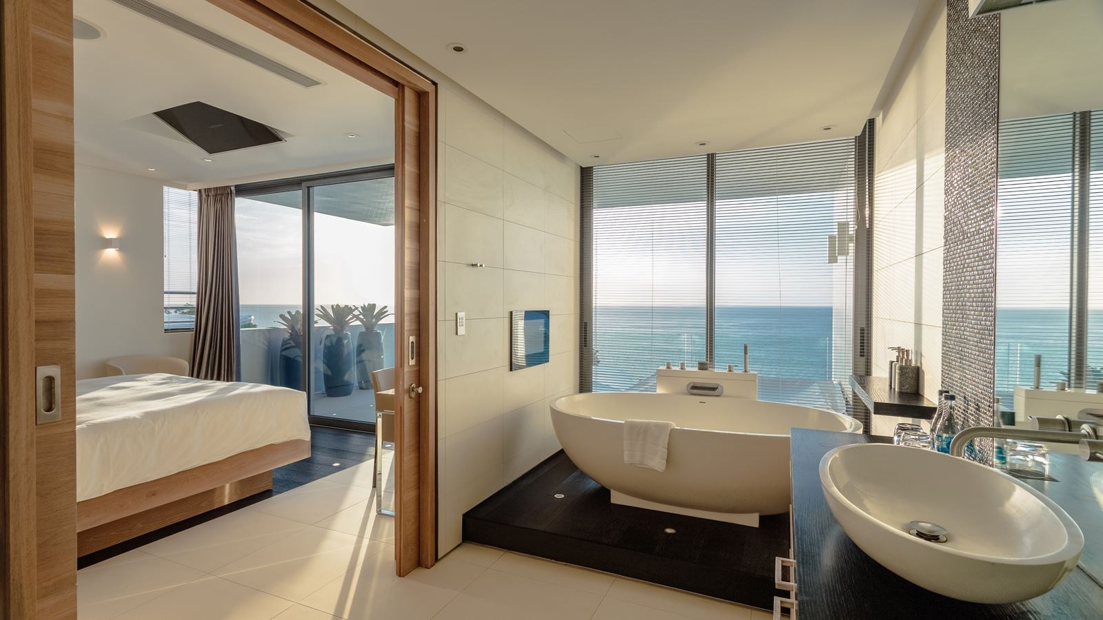 rooms-threebedroom-sky-pool-villa