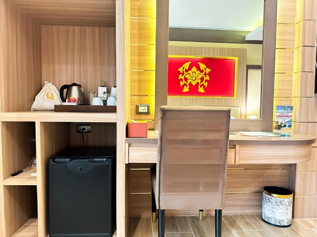 rooms-deluxe-balcony-twin