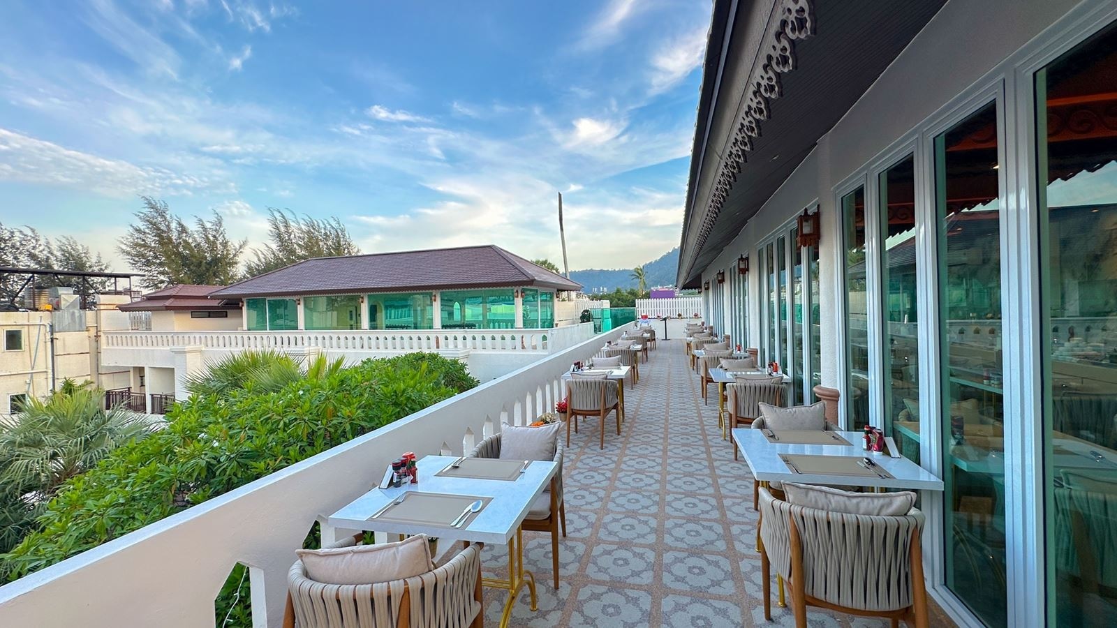 restaurants-restaurant