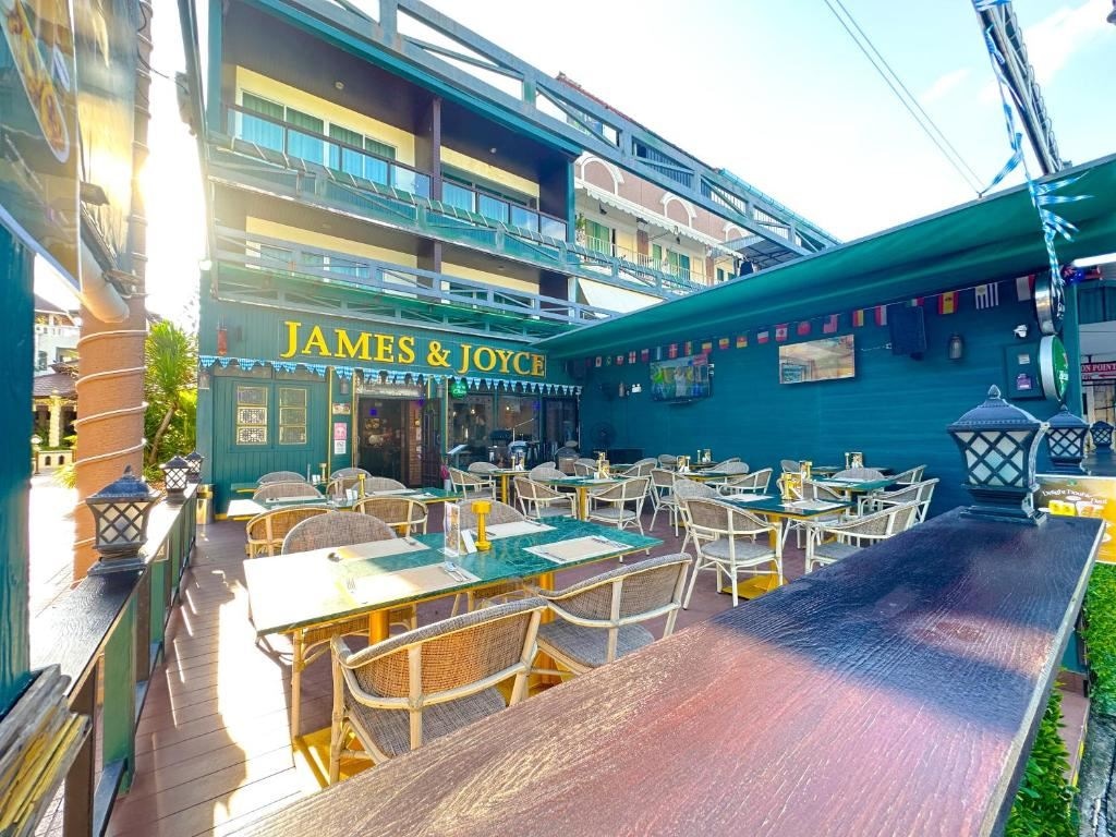 restaurants-restaurant