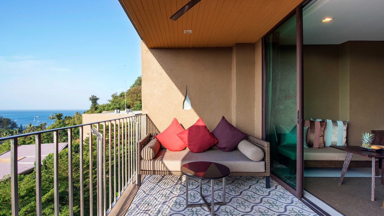 rooms-grand-deluxe-room