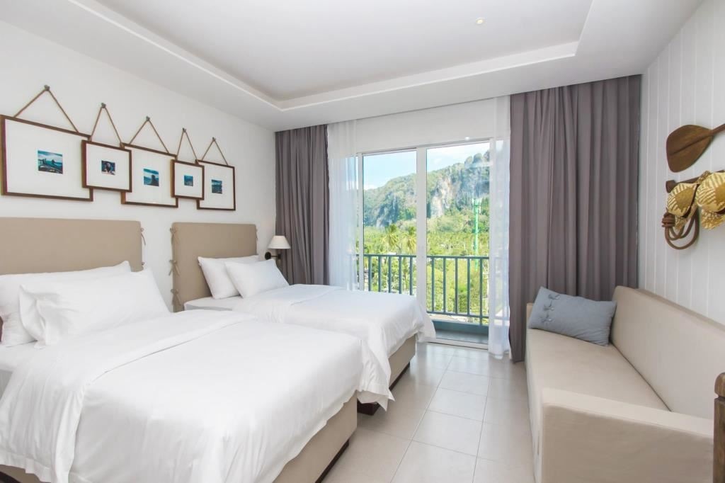 rooms-deluxe-cliff-view