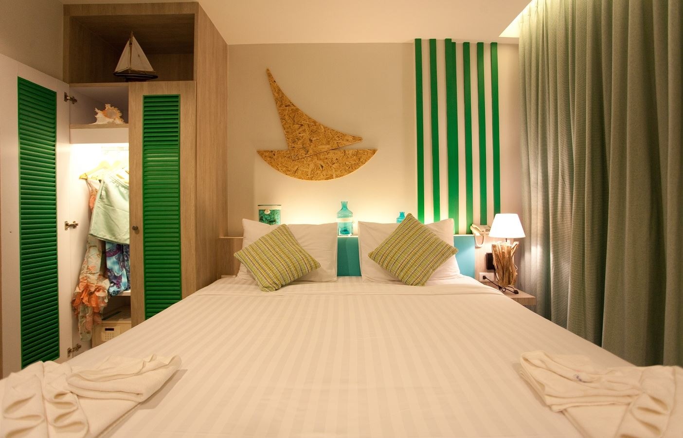 rooms-superior-room--double-or-twin-bed