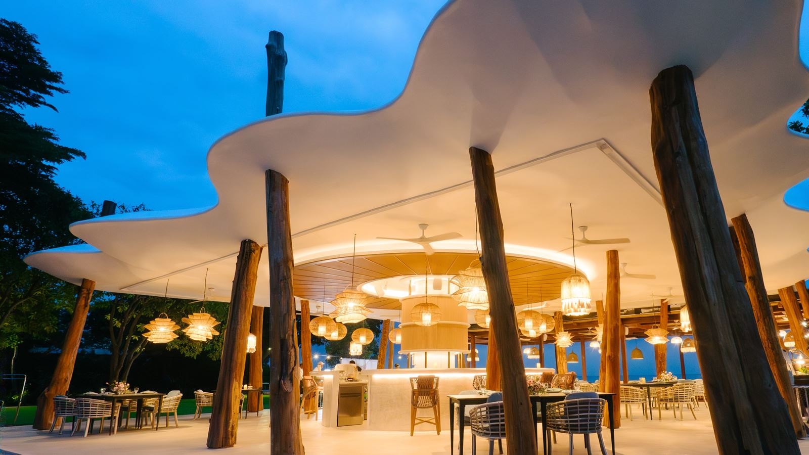 restaurants-beach-society