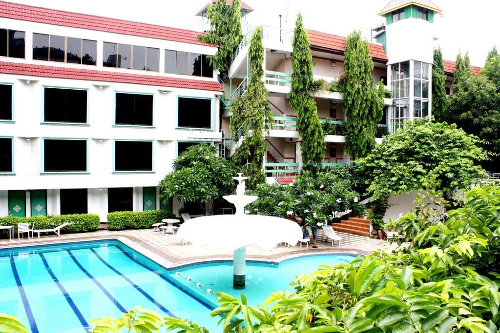 general-main-building