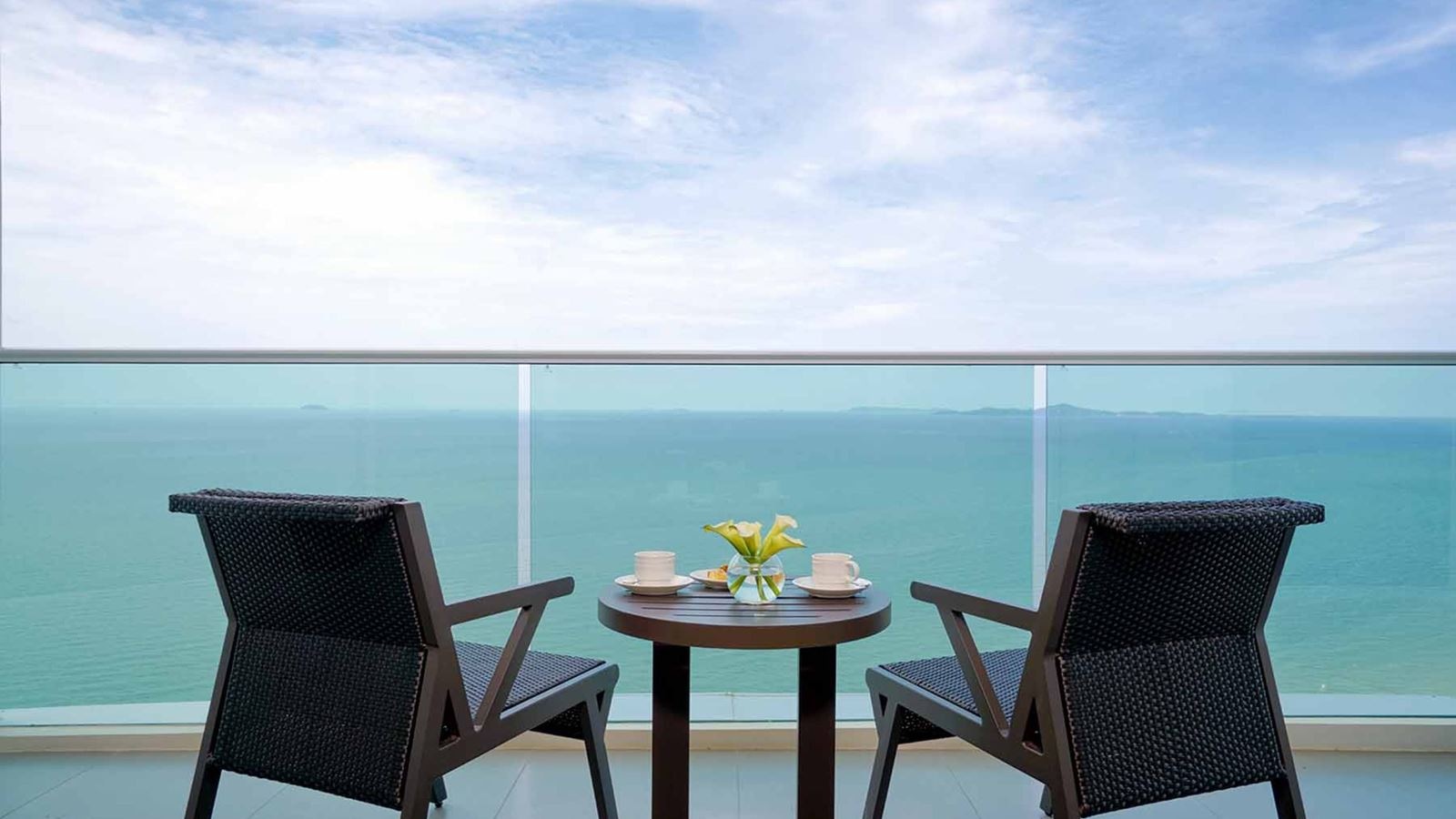 rooms-deluxe-seaview-connecting