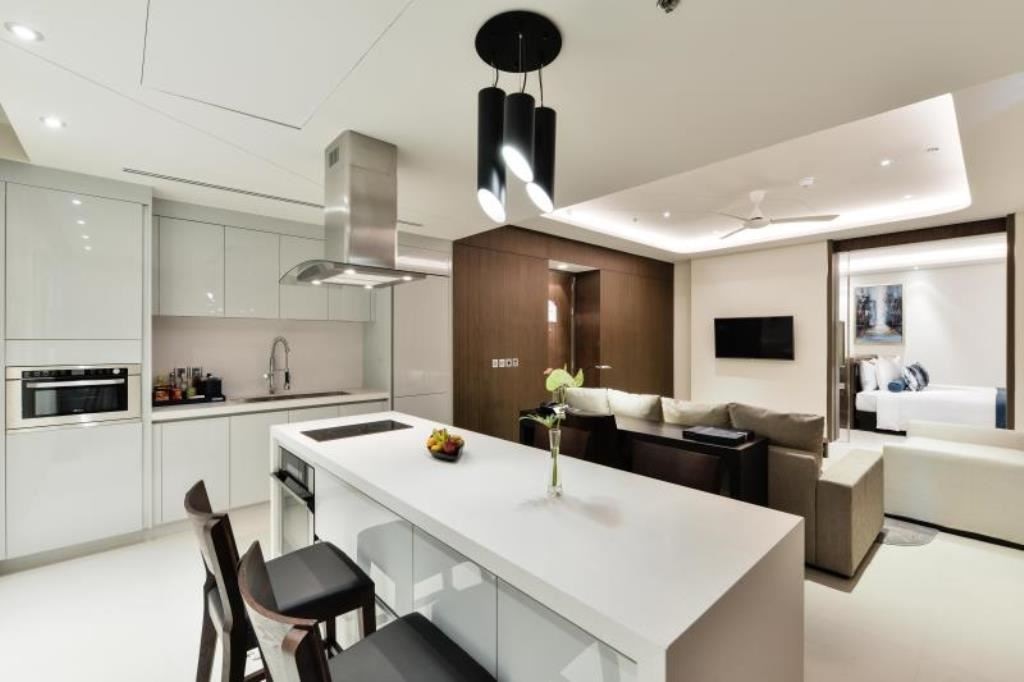 rooms-sky-pool-suite