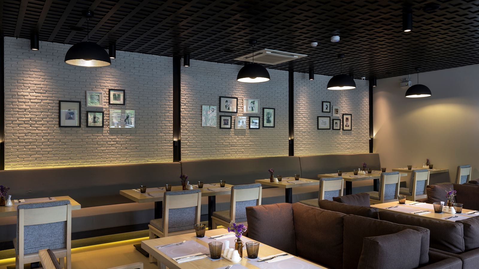 restaurants-ikon-cafe-restaurant