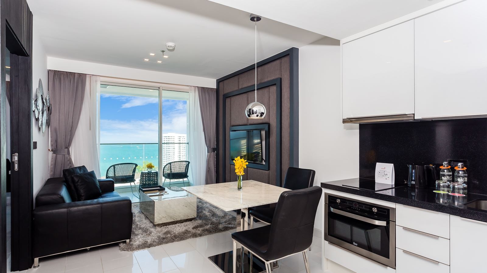 rooms-one-bedroom-suite