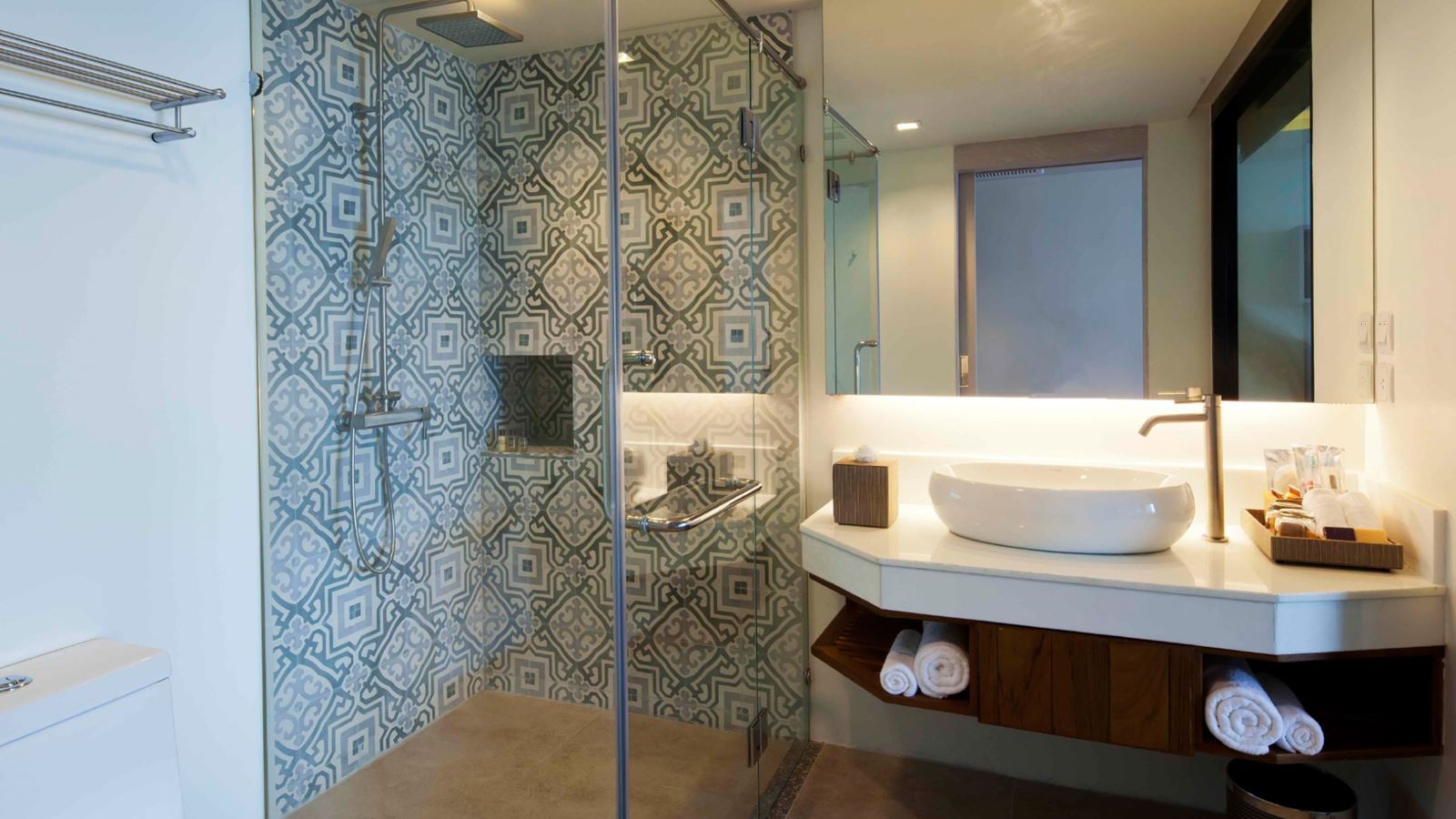 rooms-deluxe-seaview