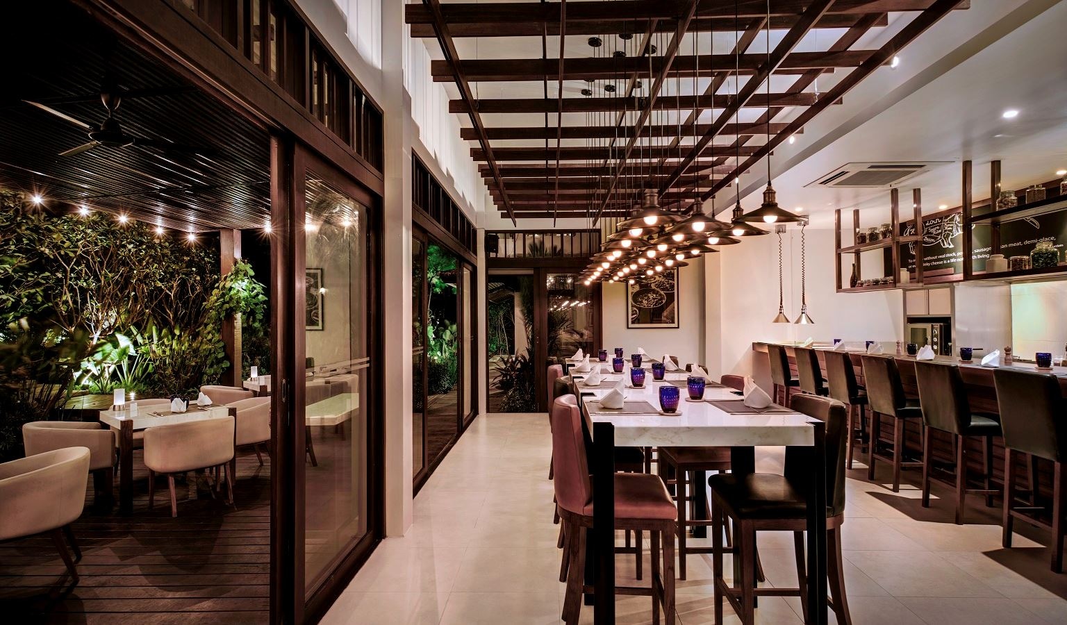 restaurants-blue-fire