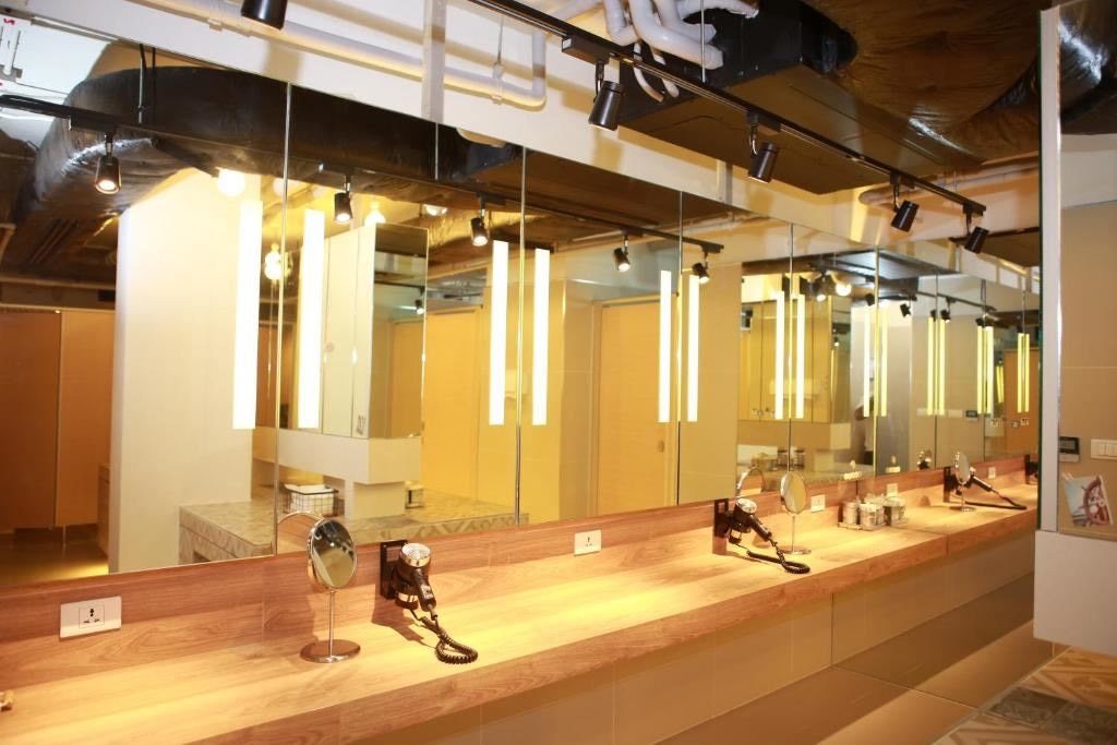 rooms-patong-pool-view