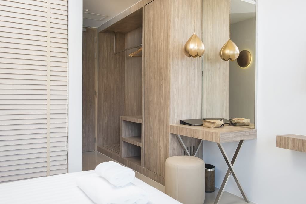 rooms-superior-pool-view