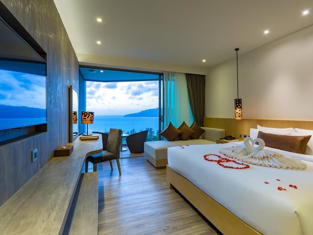 rooms-deluxe-sea-view