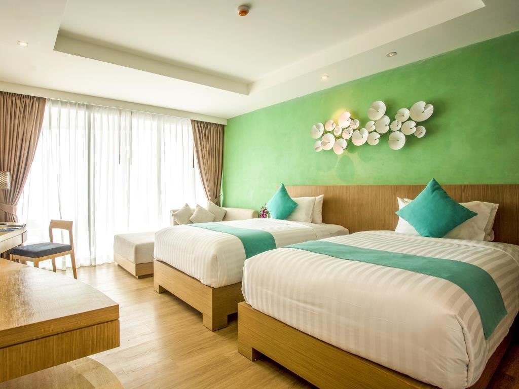 rooms-deluxe-pool-access-sea-view