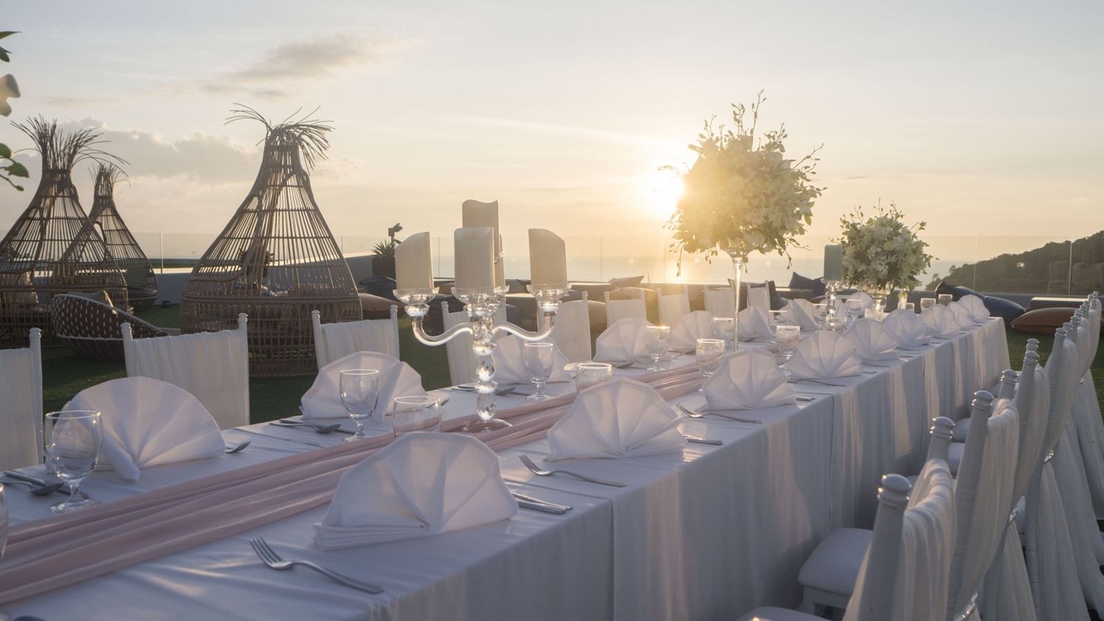 restaurants-diva-sky-lounge