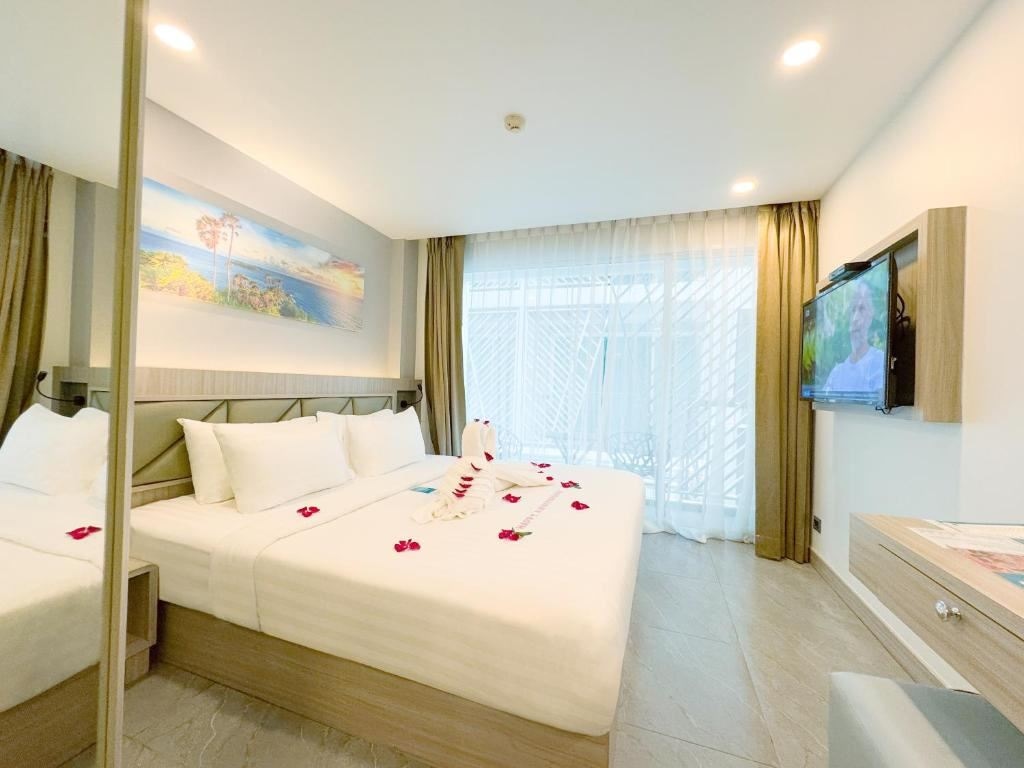 rooms-superior-standard-king-room-balcony