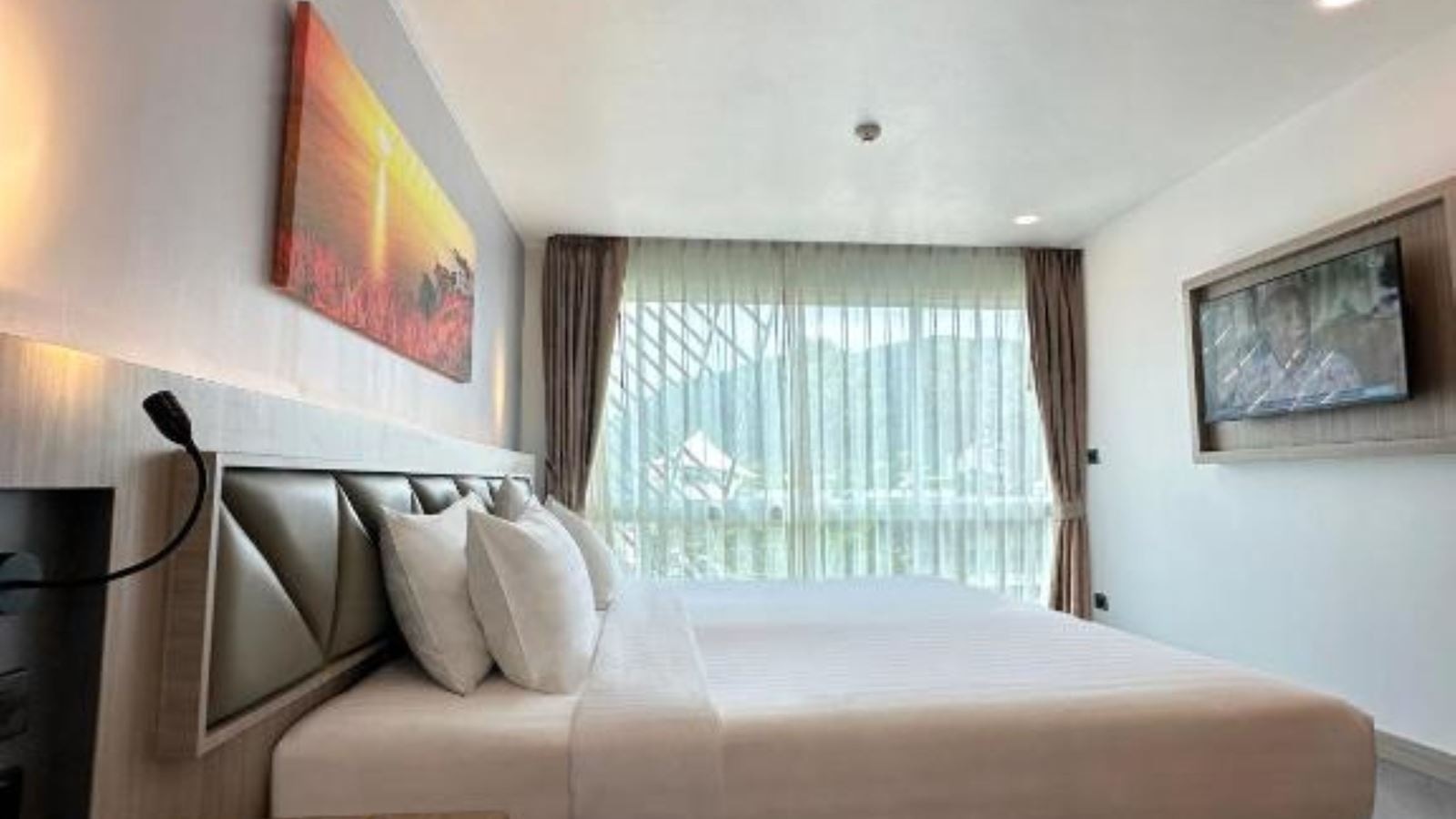 rooms-premium-superior-king-mountain-view