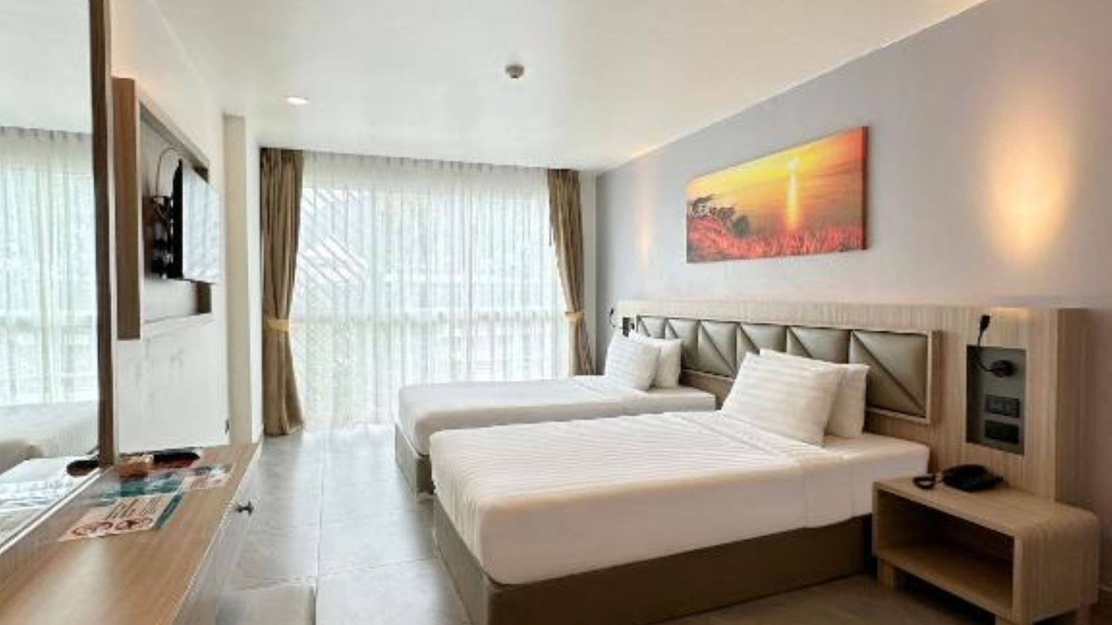 rooms-premium-superior-twin-mountain-view