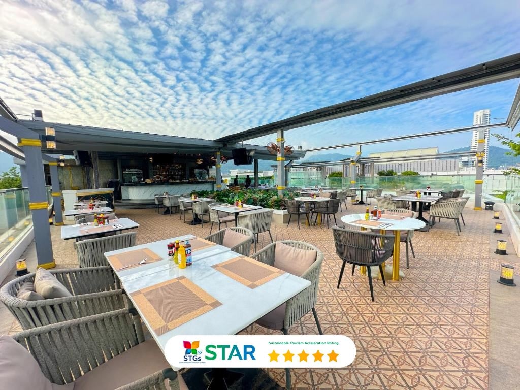 restaurants-khubani-rooftop-restaurant