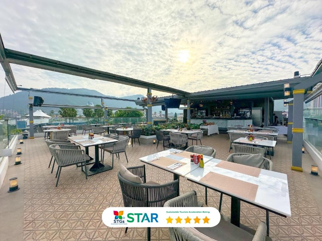 restaurants-khubani-rooftop-restaurant