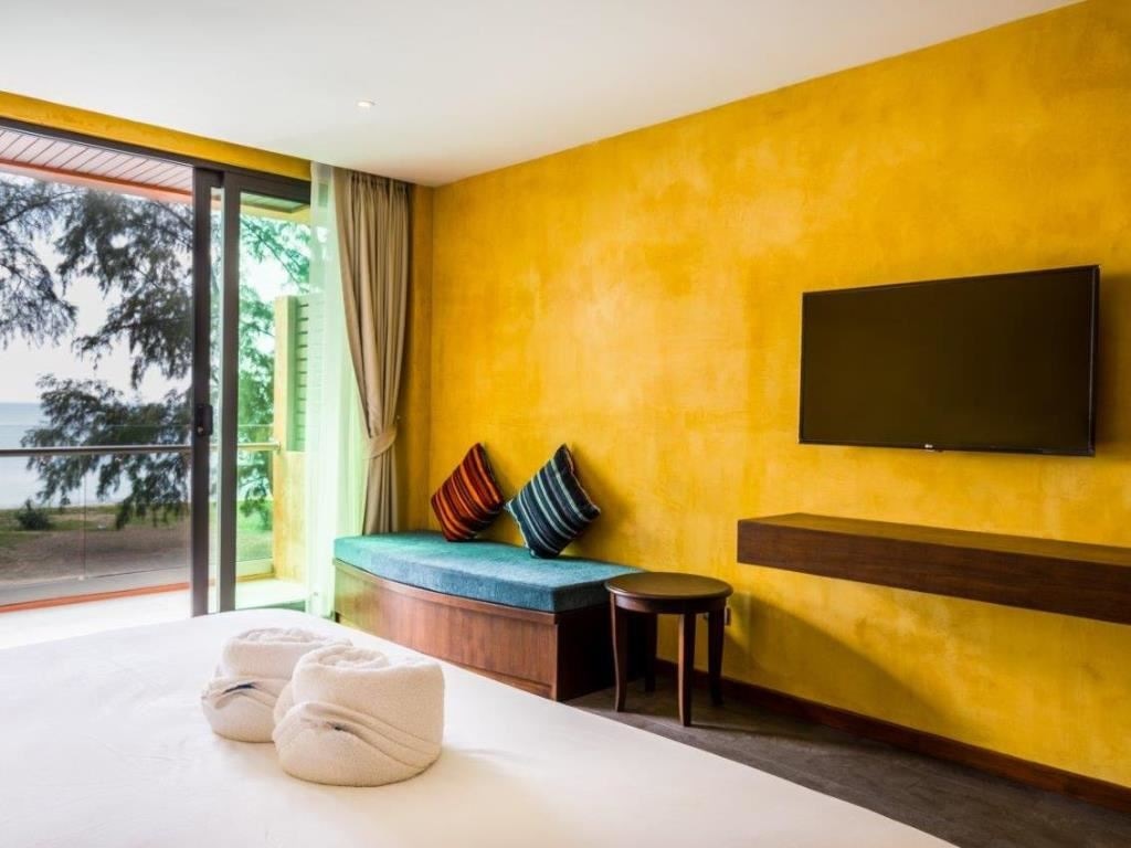 rooms-deluxe-sea-view