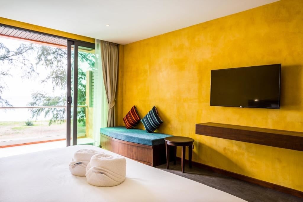 rooms-beach-front-suite