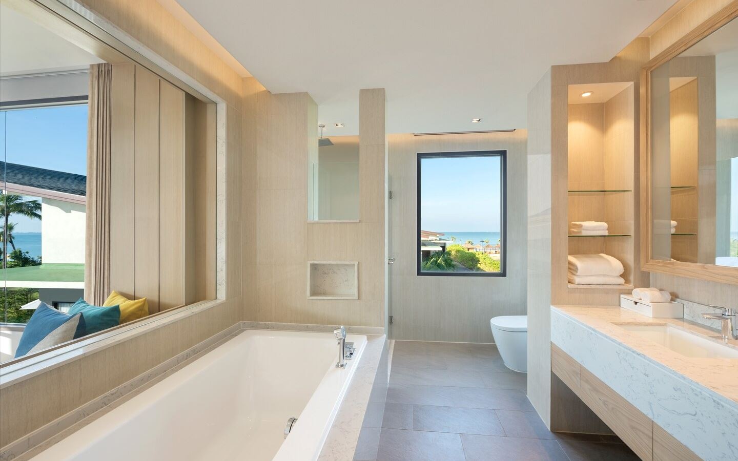 rooms-studio-pool-view-2nd-chd-share-bed