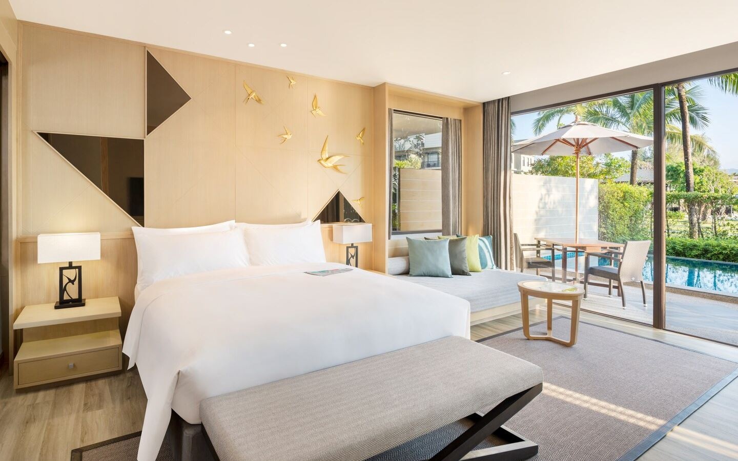 rooms-pool-villa-2nd-chd-share-bed