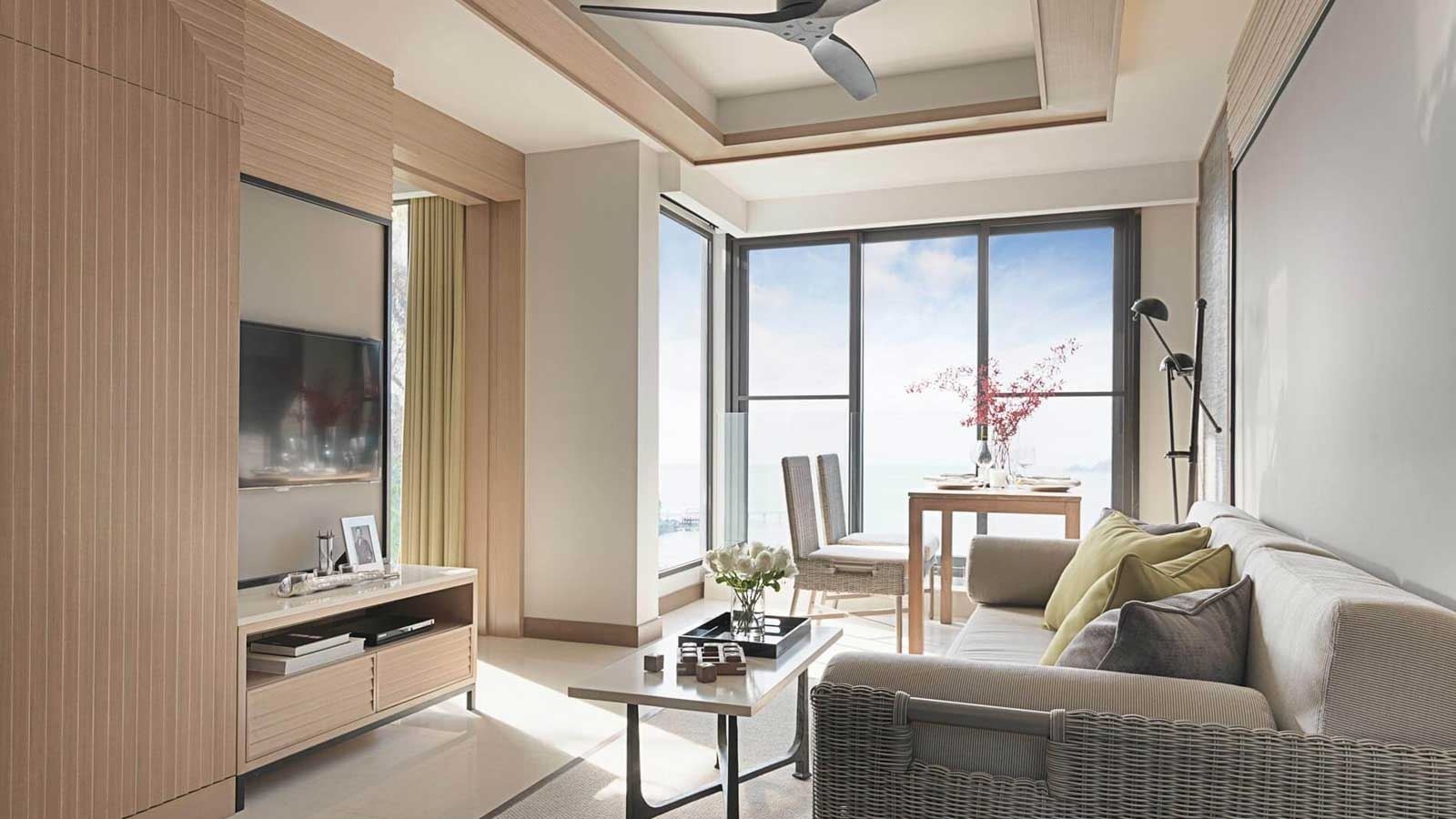 rooms-one-bedroom-suite-room-ocean-coral-lounge