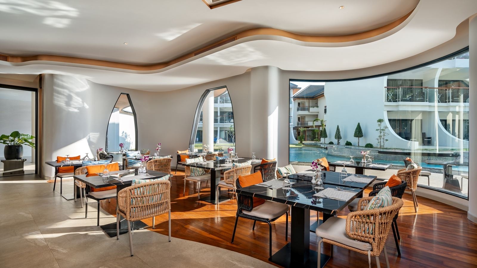 restaurants-restaurants