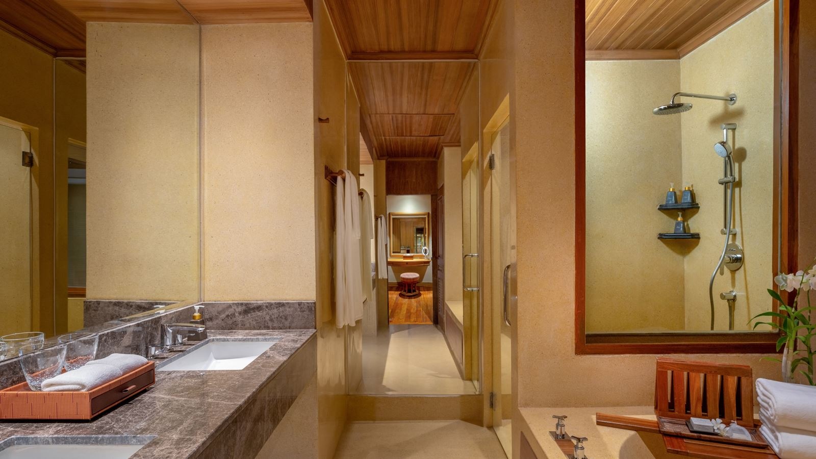 rooms-club-anantara-sea-view-suite