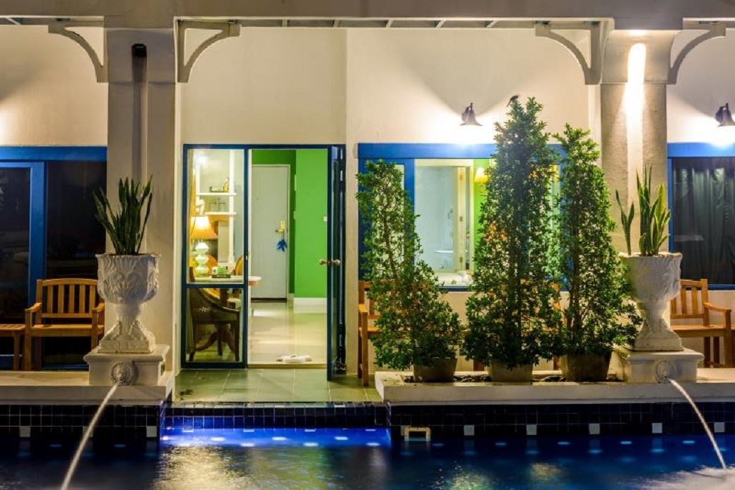 rooms-superior-pool-access