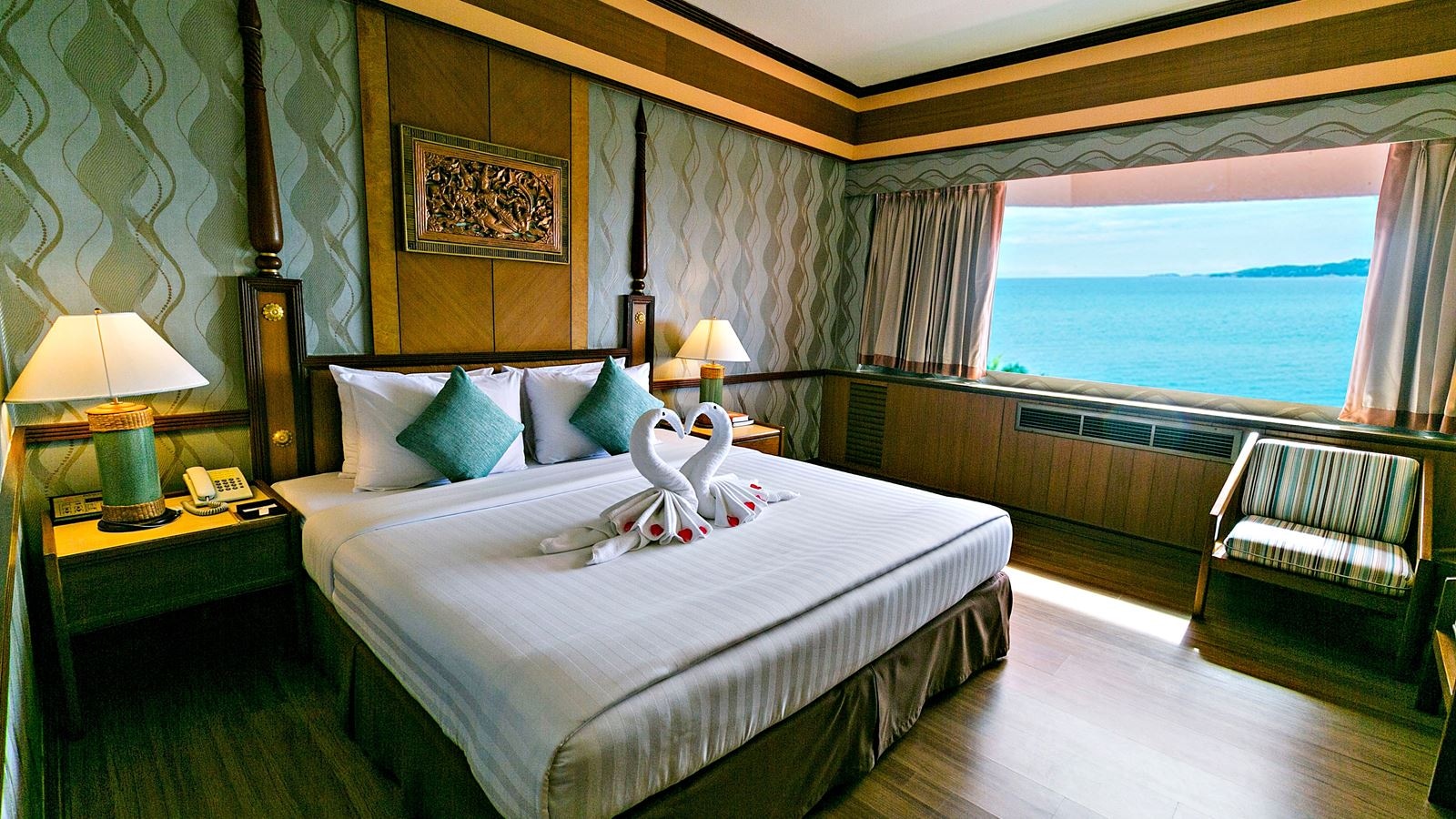 rooms-seaview-executive-suite