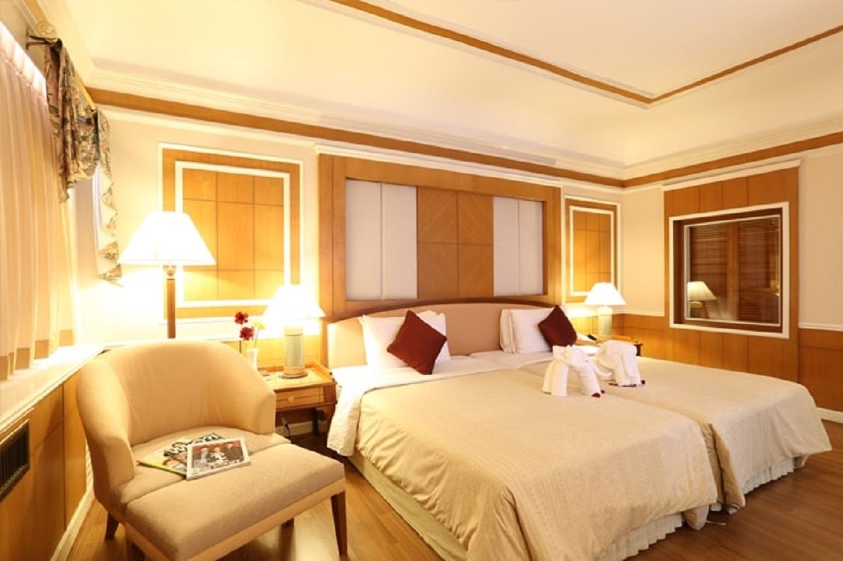 rooms-2-bedroom-suite-golf-view