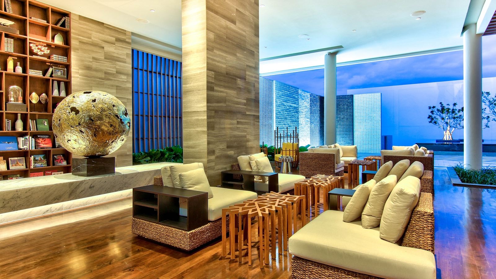 bars-lobby-lounge