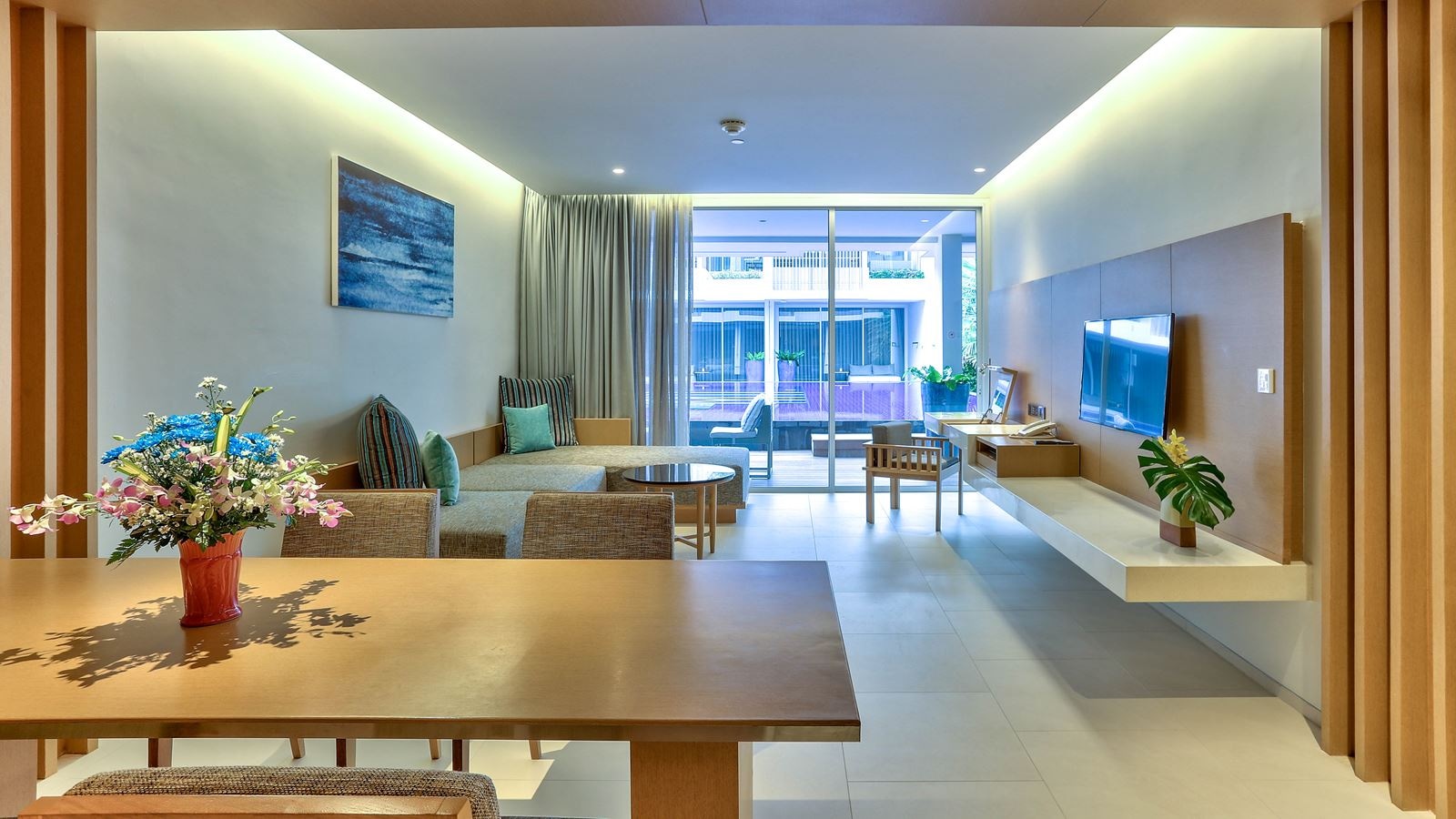 rooms-two-bedroom-suite-pool-access