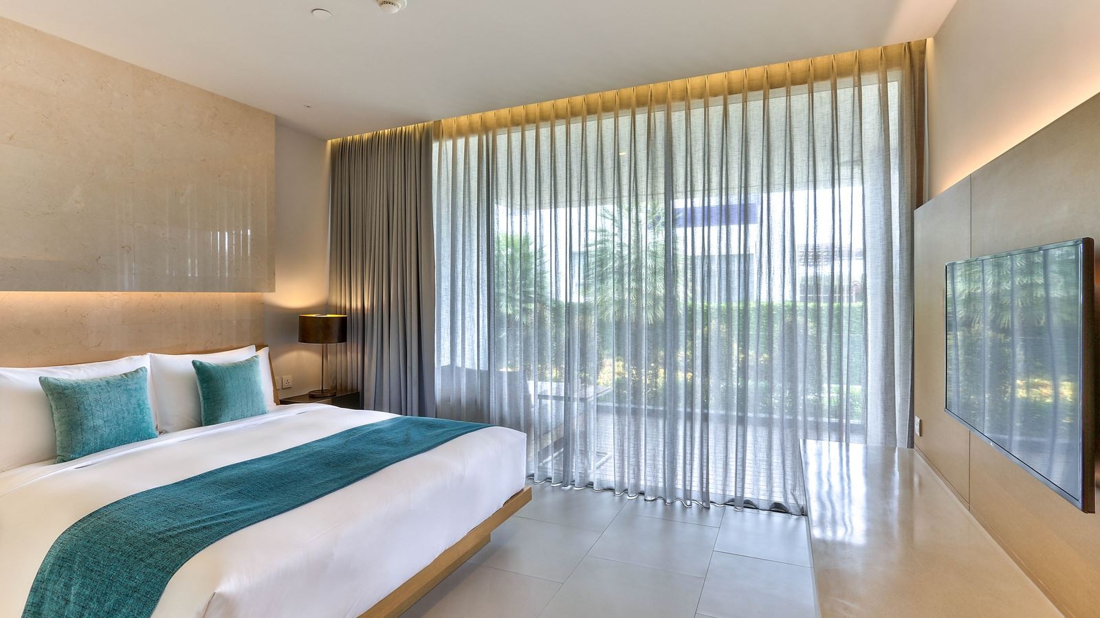 rooms-two-bedroom-suite-garden-view