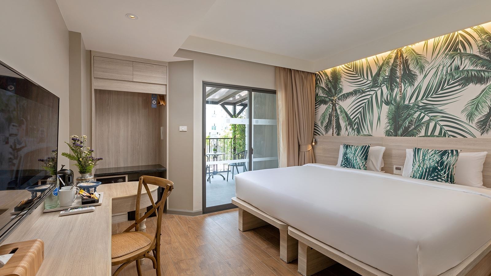 rooms-studio-grand-terrace