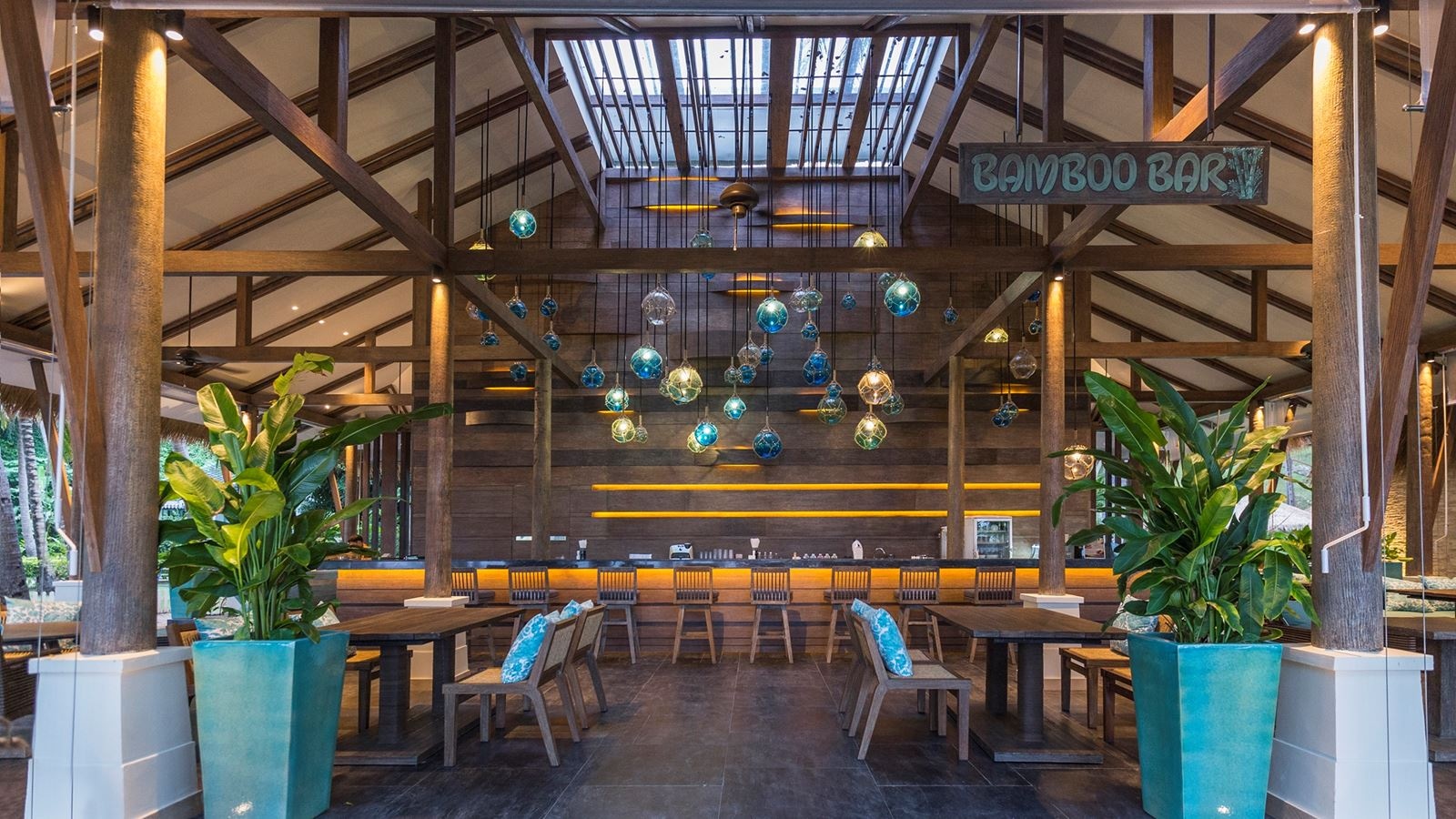 restaurants-bamboo-bar