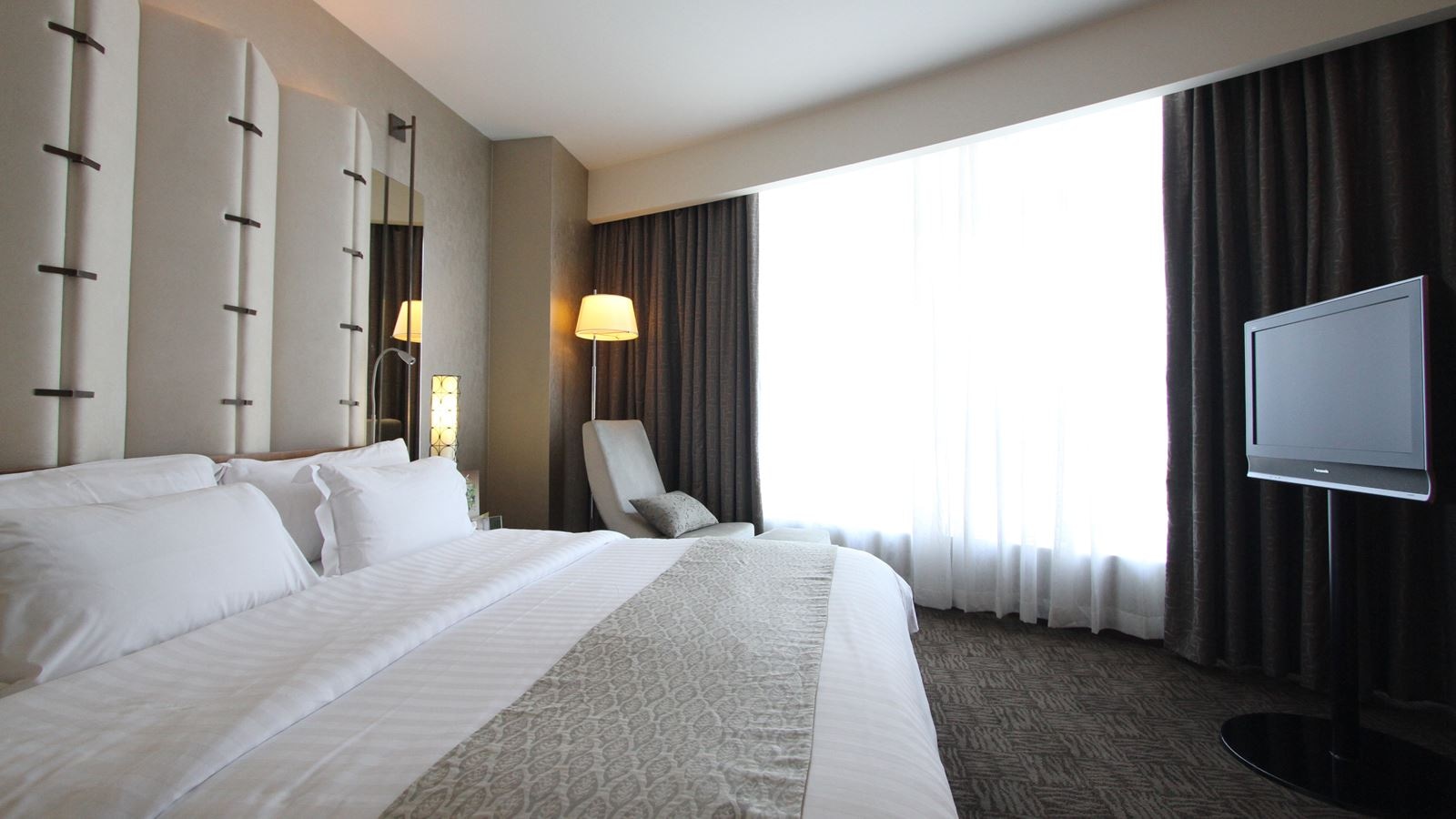 rooms-executive-suite