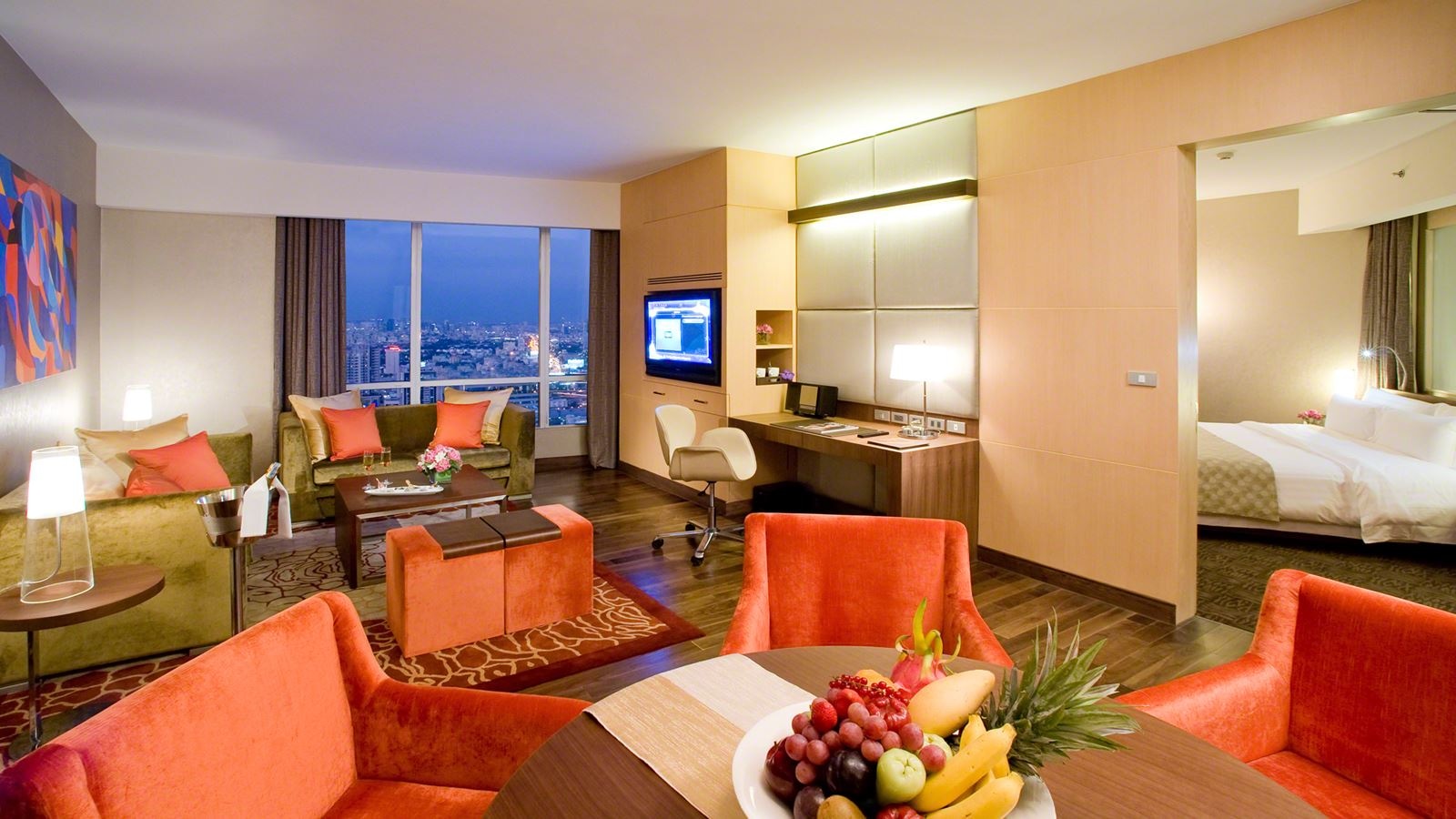rooms-world-executive-suite